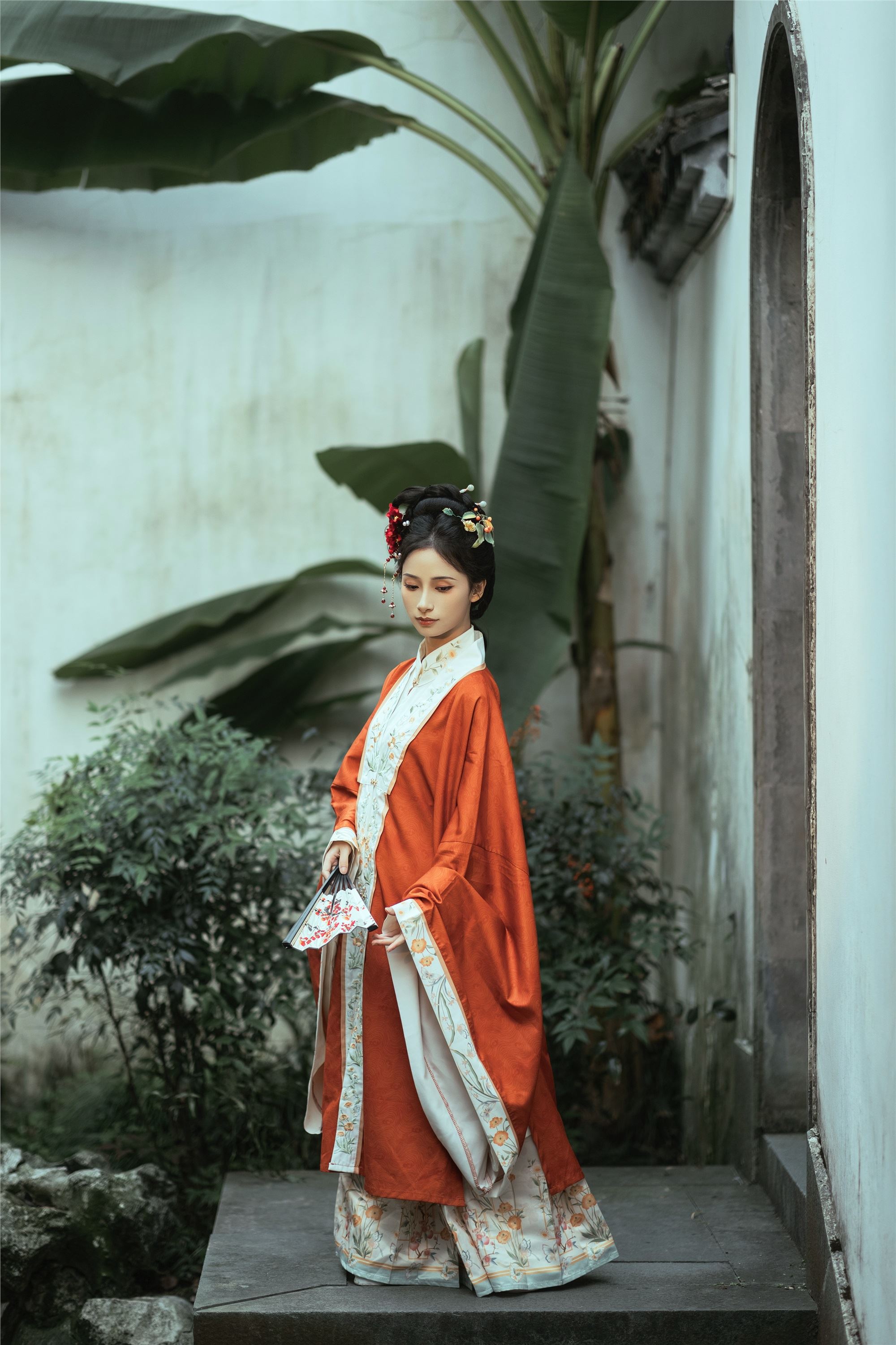 YITUYU艺图语 2025.01.26 秋游故寺 眸小妖